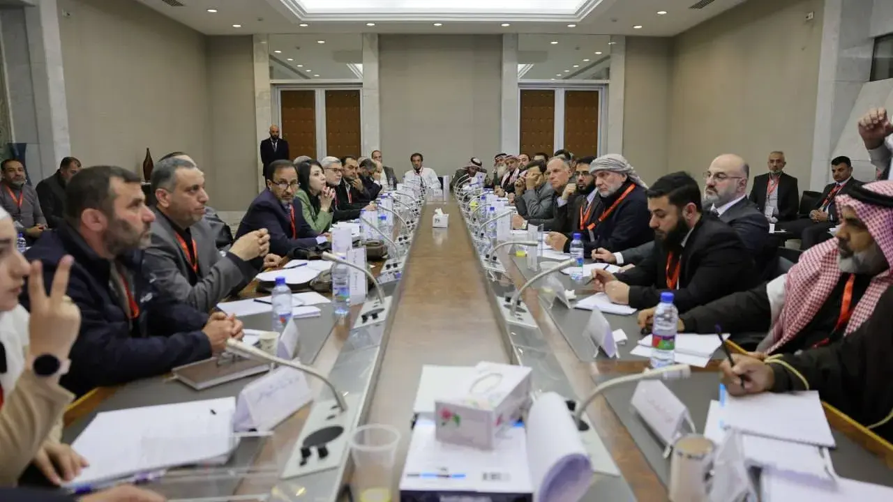 الحوار السوري: تأكيدات عربية على وحدة سوريا وتحقيق الانتقال السياسي
