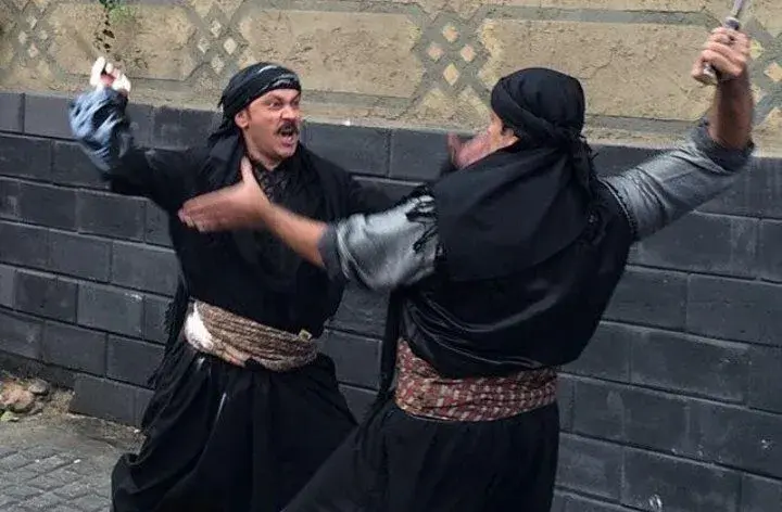 سُورِيا في اتِّجَاهٍ مُعَاكِسٍ